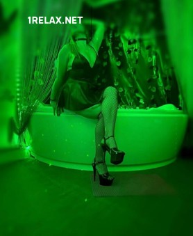 Девушка массажистка Светик, салон L.A.V