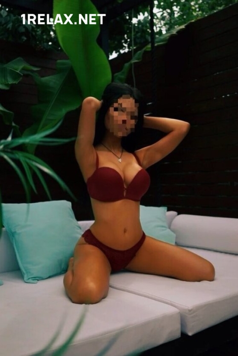 Девушка массажистка София, салон София ЧМ фото №1